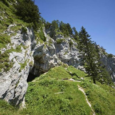 Potocka_zijalka_cave_Slovenia_arhaeology_hiking_Savinja_Valley_Alps_foto_Tomo-Jesenicnik